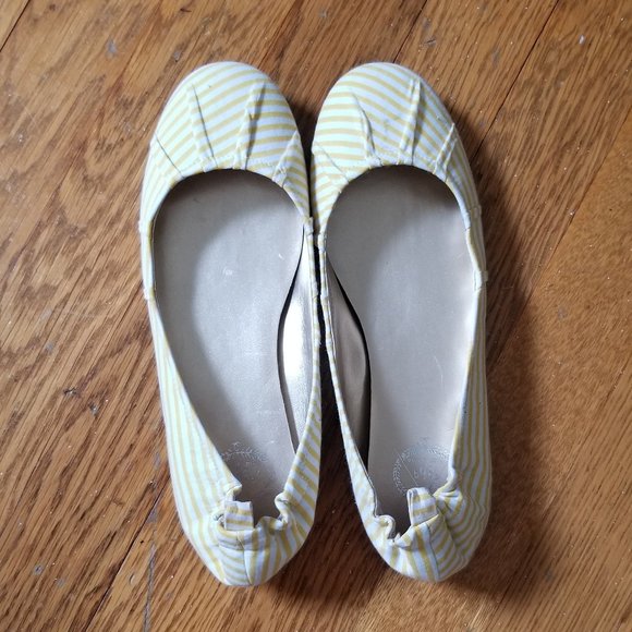 Gap yellow striped flats - Picture 1 of 5